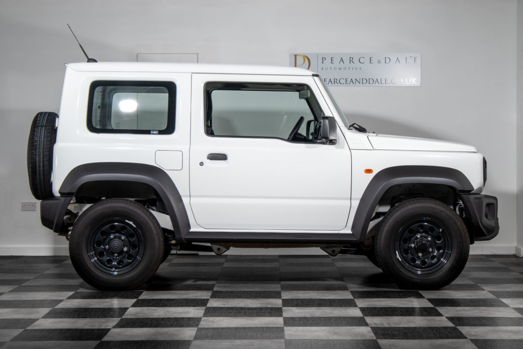 Suzuki Jimny White__02.3 Pearce & Dale